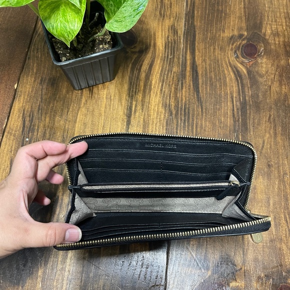 Michael Kors Brown Black Calf Hair Cheetah Print Leather Zip Wallet - Picture 4 of 4